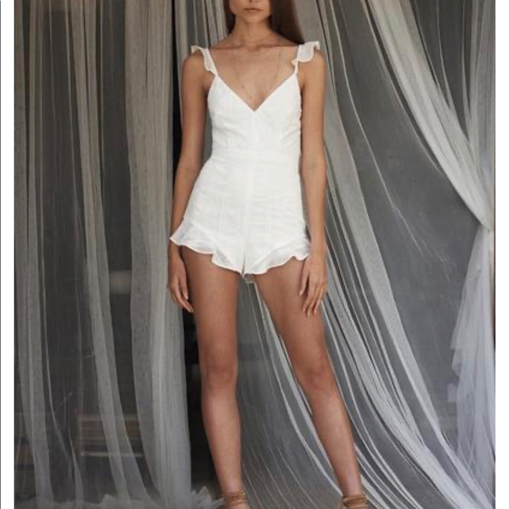 Jetset Diaries White Getaway Romper NEW WITH TAGS